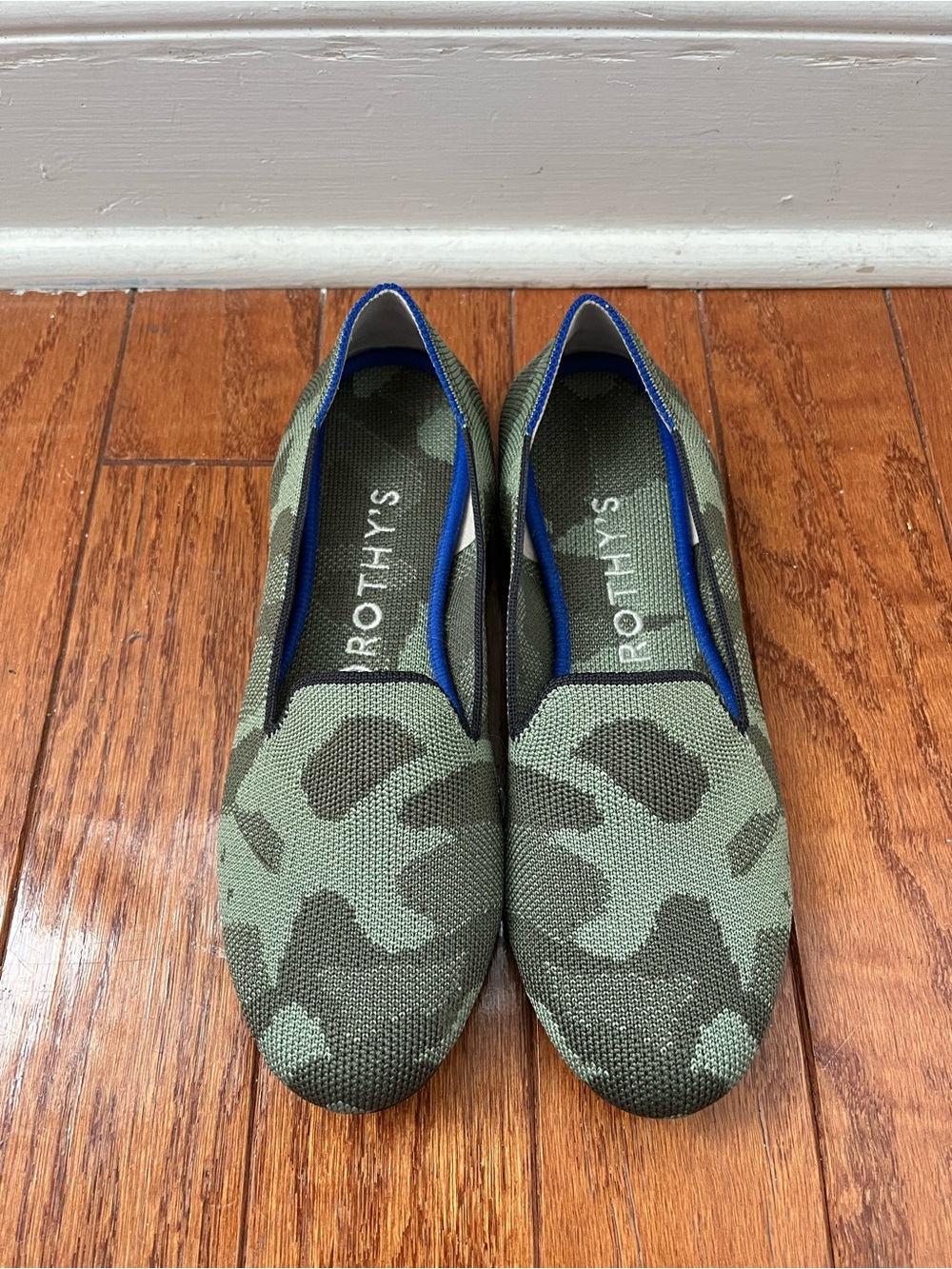 Rothy's olive green camouflage loafer slip-on shoe flats knit washable (size 7)